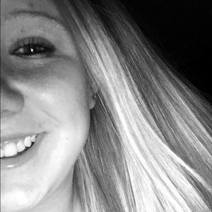 Meet your Posher, Katelyn