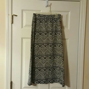 Black & White Maxi skirt