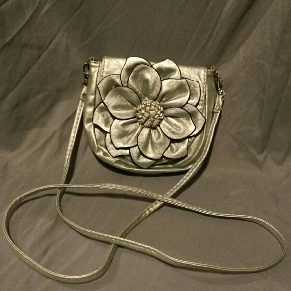 Small cross body purse