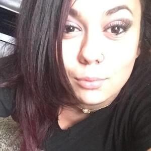 Meet your Posher, Liana