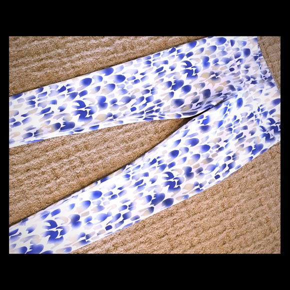 Alo airbrush print leggings