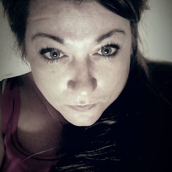 Meet your Posher, Christina - Picture 1 of 1