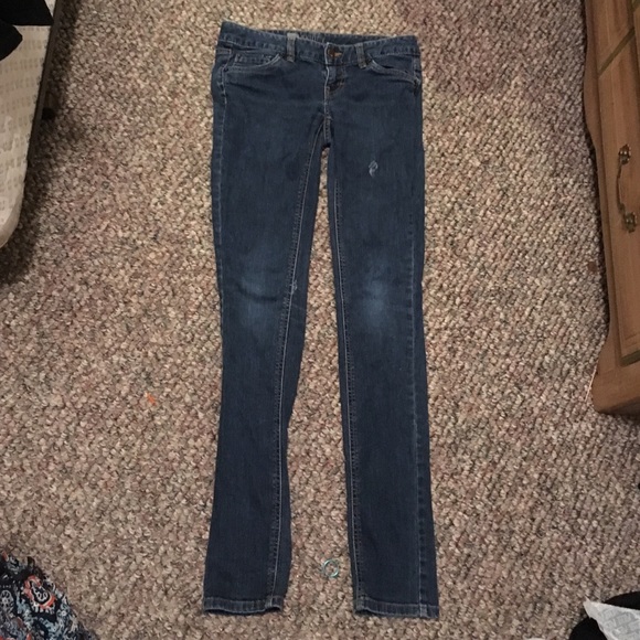Size 2L Skinny Jeans