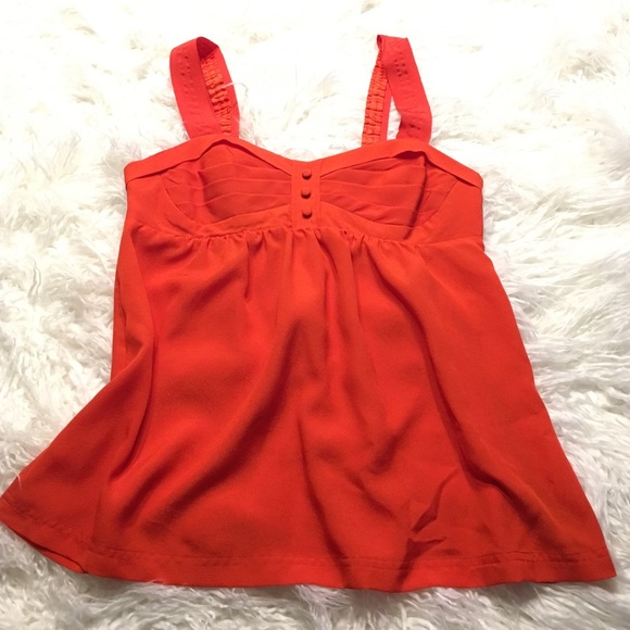 Orange top medium