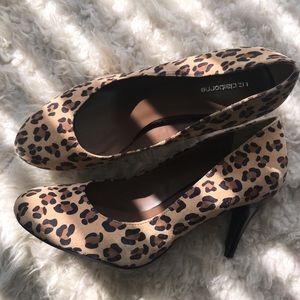 [liz claiborne] leopard print heels