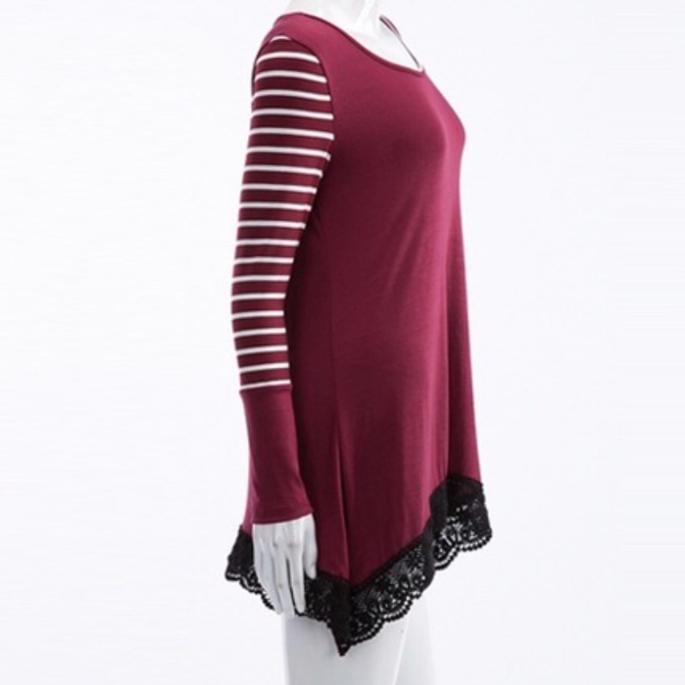 ❌SOLD❌Asymmetric Burgundy/Wine Color Top with Lace - Picture 2 of 4