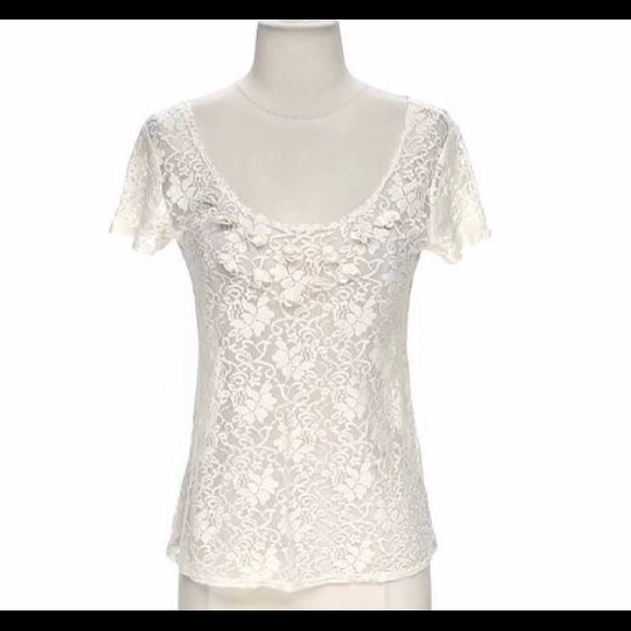 Maurices white flower print lace tee