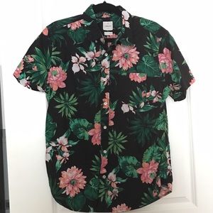 Gap men's floral button up shirt