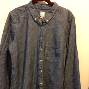 NWT Gap Button Down Shirt