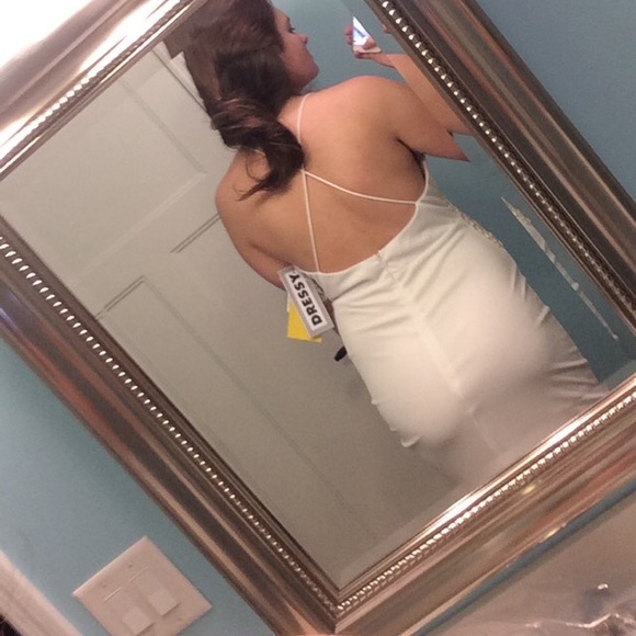 White prom dress - Picture 4 of 4