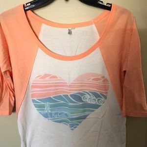 SALE NWT RipCurl 3/4 length sleeve t-shirt. Size S
