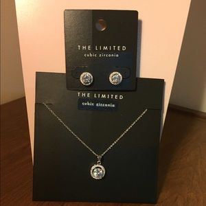 Circle pendant and matching earrings