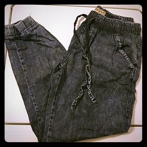 BlueSavvy Jeans / Capris
