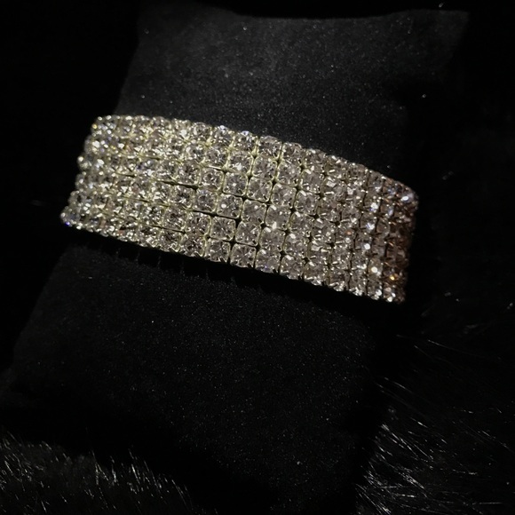 🔥HOT GIFT 🎁 ALERT 🚨🔥 - Picture 2 of 2