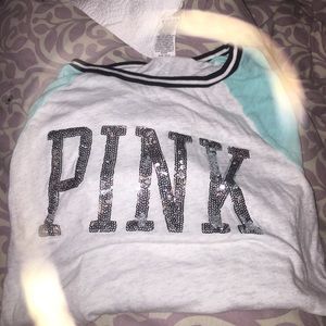 Size small VS sequence tee