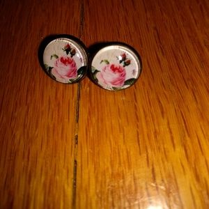Rose Earrings by Francesca's
