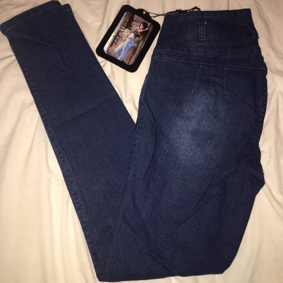 Dark Colombian jeans 🔹