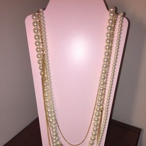 Multilayer Pearl Necklace