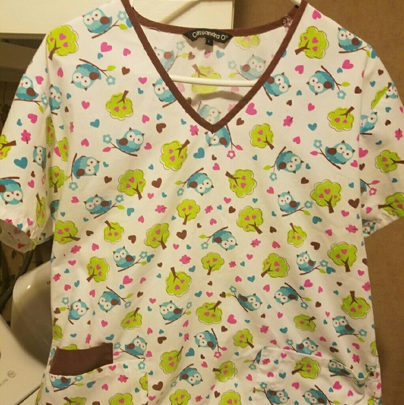 Owl scrub top