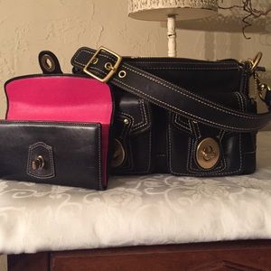Black coach purse and wallet