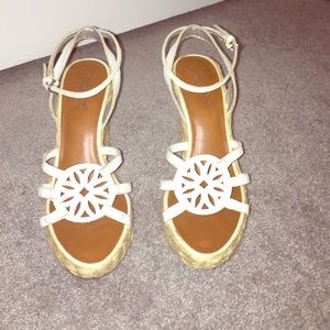 White wedges