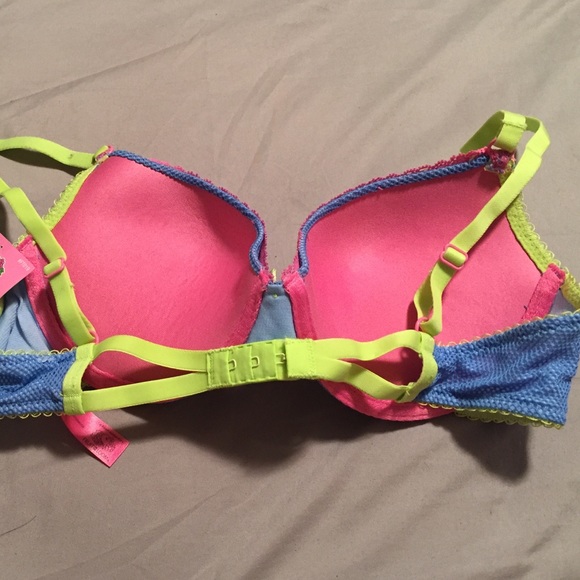 Bra - Picture 2 of 3