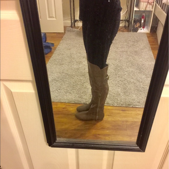 Over the knee boots - Picture 5 of 5