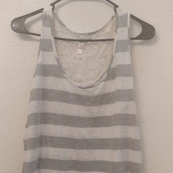Tank top with lace