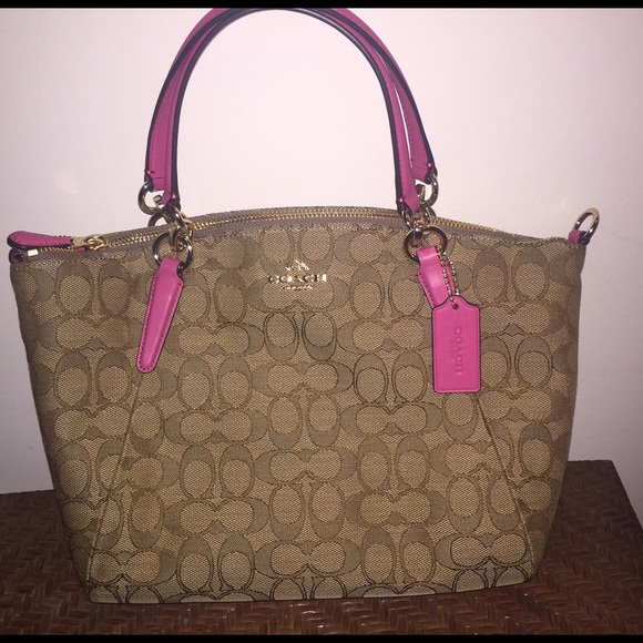 NWT Coach Purse Kelsey Satchel