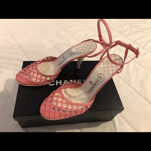 Authentic Chanel pink/white heels - Picture 1 of 6
