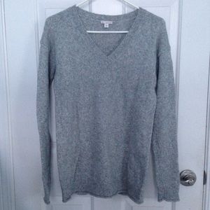 Gap V-neck sweater