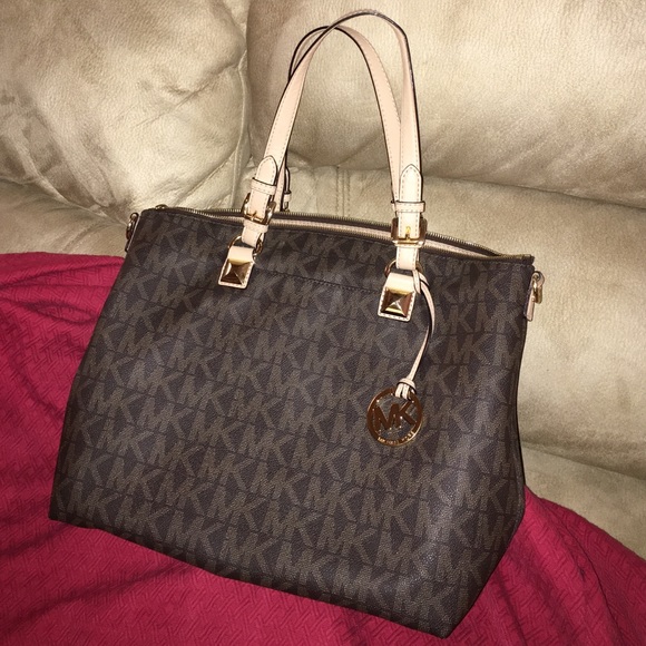 Authentic Michael Kors jet set tote