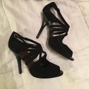 Gianni Bini Strappy Black Suede Heel