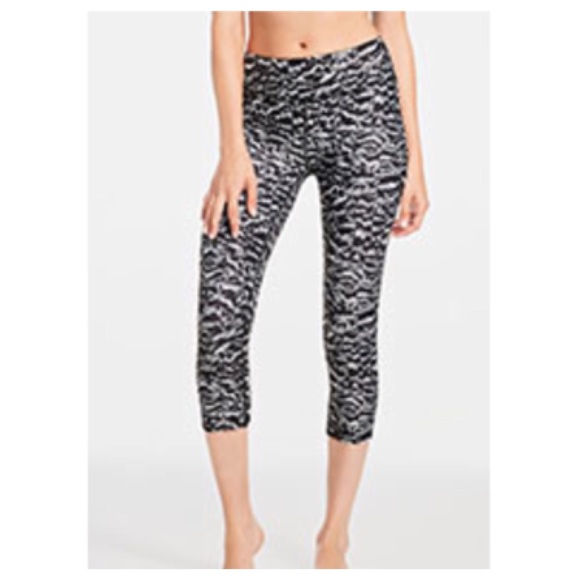 Fabletics Salar Capri