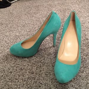 Turquoise pumps. Worn about 3 times. Tiffany color