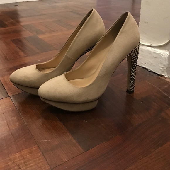 Zara Aztec heel pump