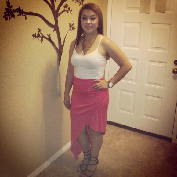 Skirt - Picture 2 of 2