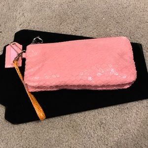 Make up with pink and orange snake skin looking