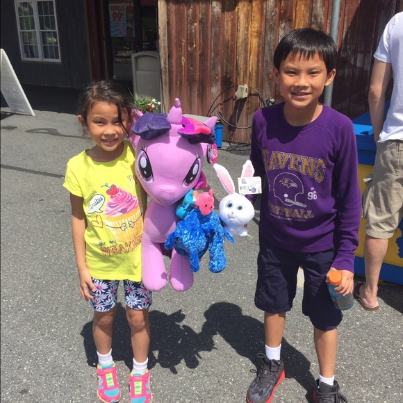 Meet your Posher, Lyna - Picture 1 of 1