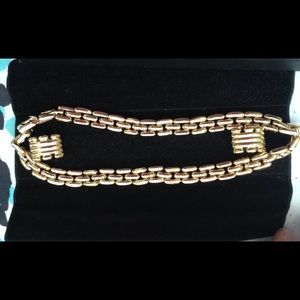 Gold necklace and clip on earrings