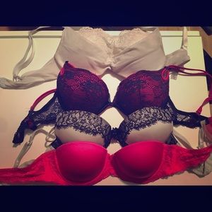 Bundle Victoria secret Bra 32B