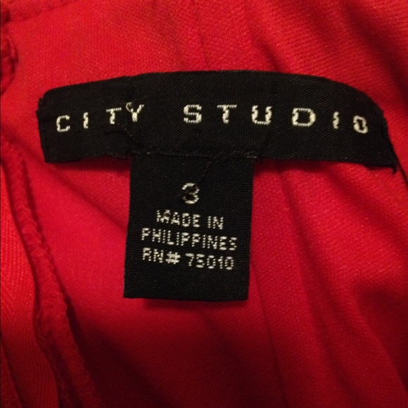 Red Ruffled Formal Dress - Picture 3 of 4