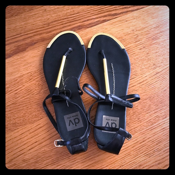 Dolce Vita black t-strap sandal