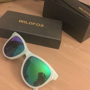 Wild fox mirror sunglasses