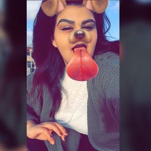 Meet your Posher, Melissa