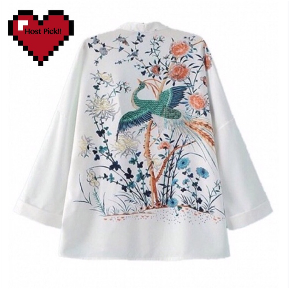 🎉Host Pick!!🎉 White Floral Printed Kimono 🌺🌸🌼