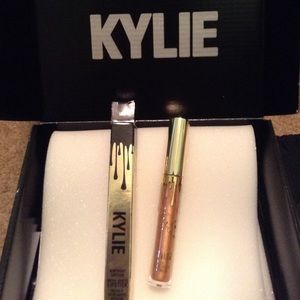 Birthday Edition metal matte lipstick