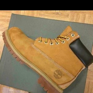 Meet your Posher, Lovely