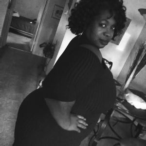 Meet your Posher, Lorraine