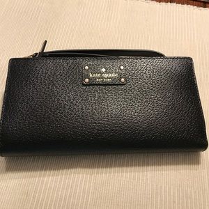 kate spade Bags - Kate Spade Wellesley Layton wristlet kate spade Bags - Kate Spade Wellesley Layton wristlet